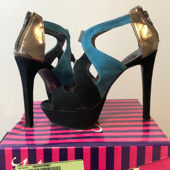 Super sexy platform heels 🔥 - Picture 5 of 7